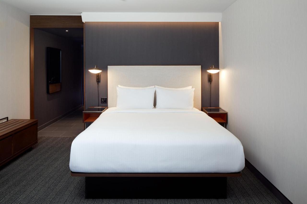 Residence Inn Montreal Midtown Екстер'єр фото